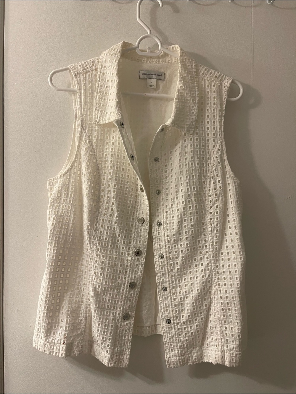 Christopher & Banks White Eyelet Button-Front Sleeveless Shirt